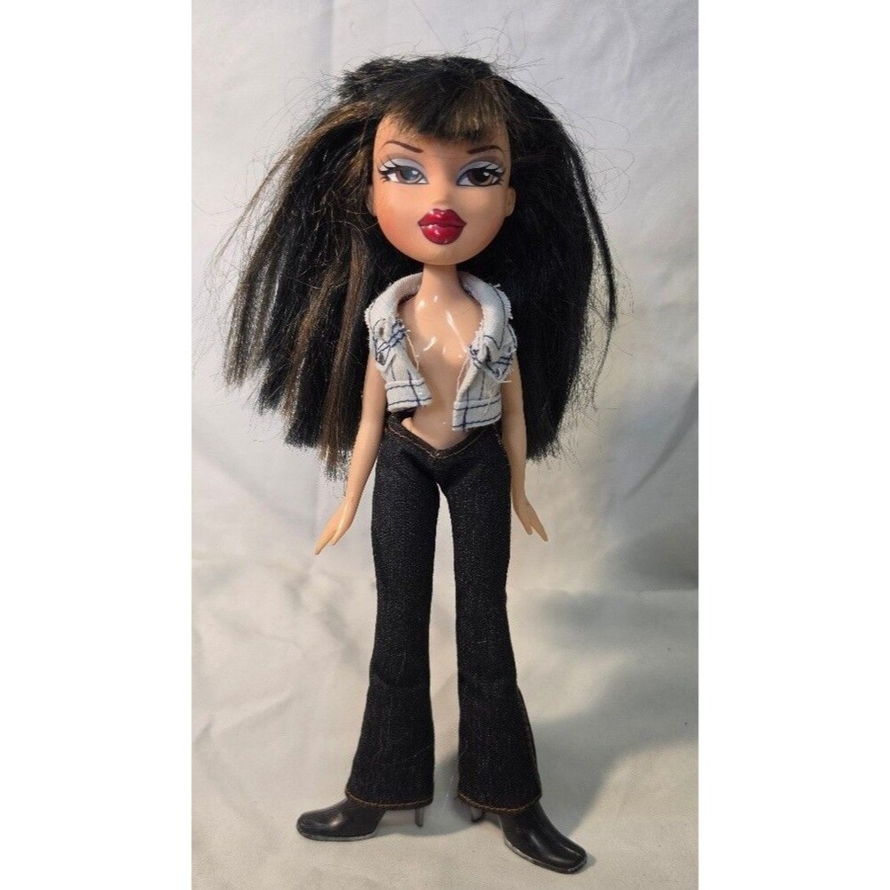 MGA Entertainment Bratz Jade 2001 Style It Fashion Doll 10"